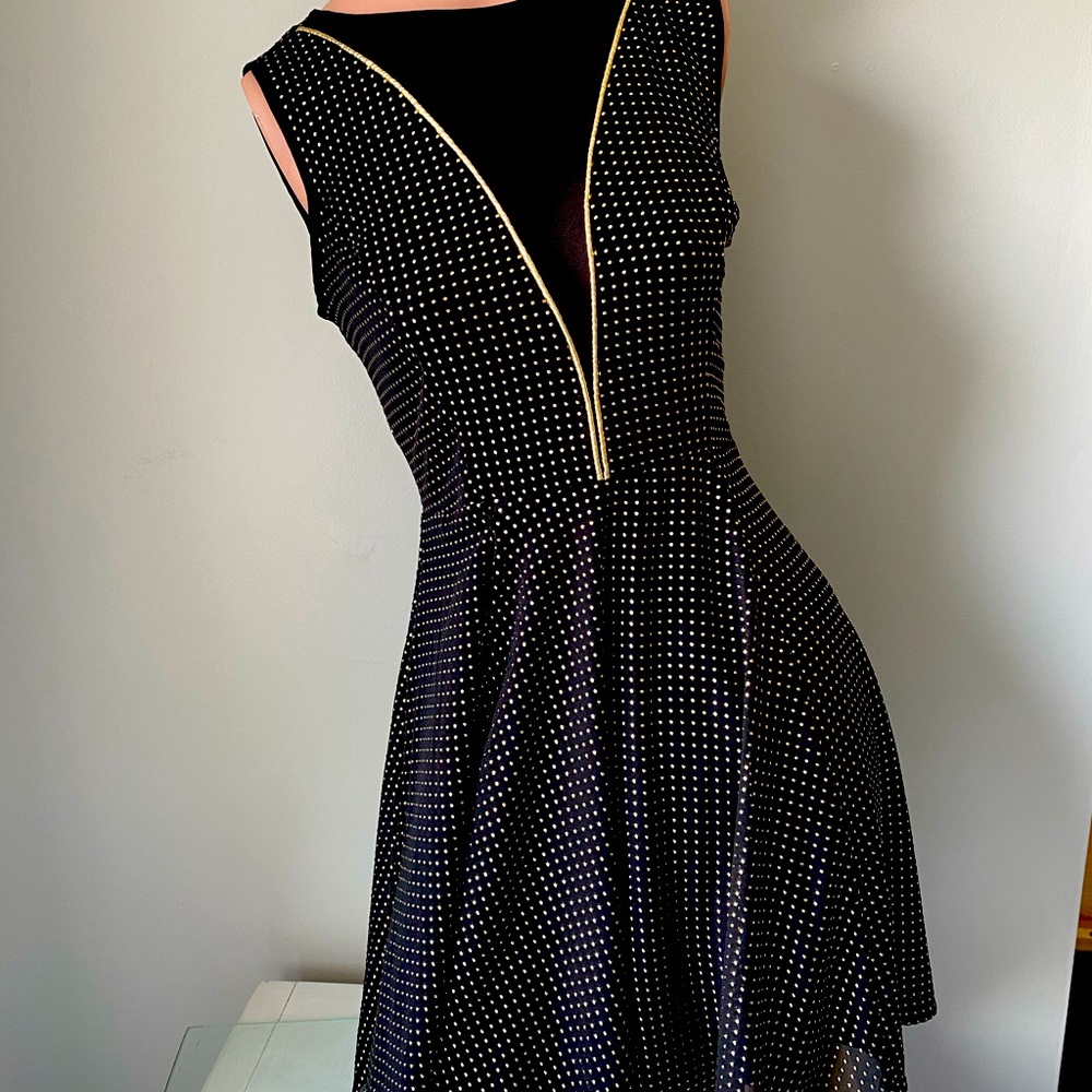 Express A Line black and gold cocktail dress sz 2